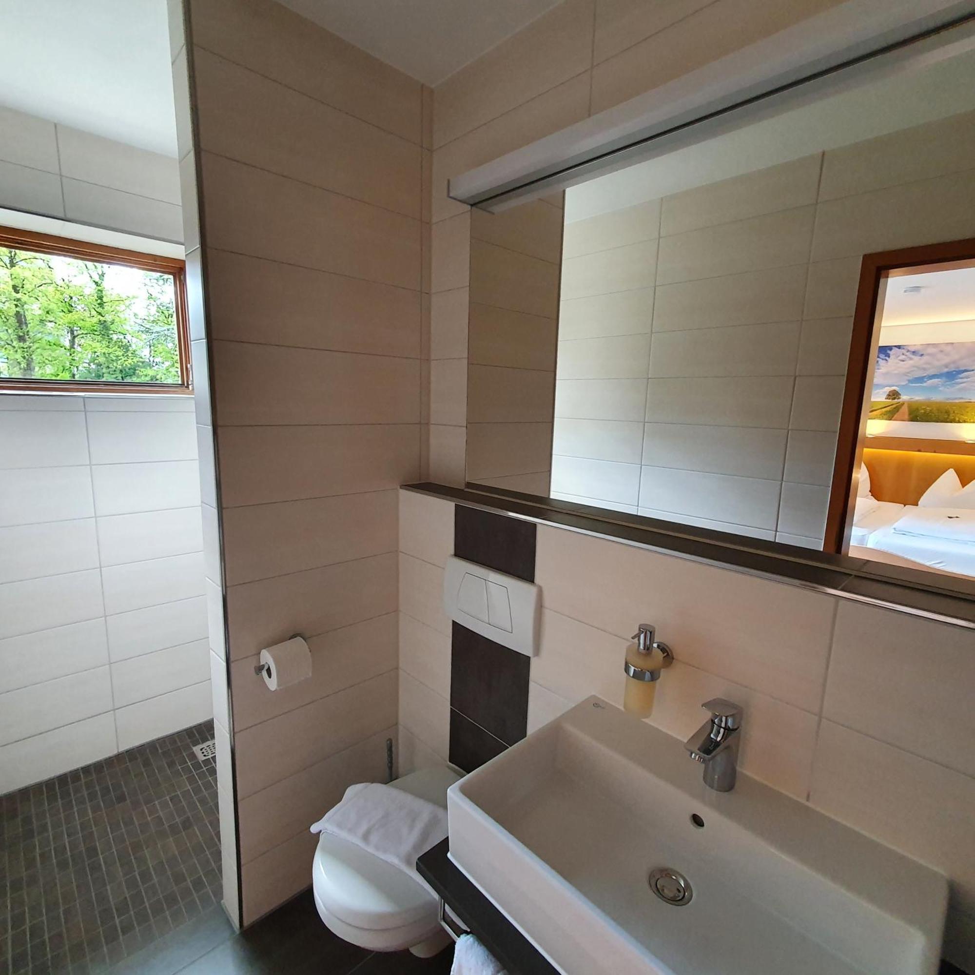 Hotel Oberwirt Wangen Wangen im Allgäu Pokoj fotografie